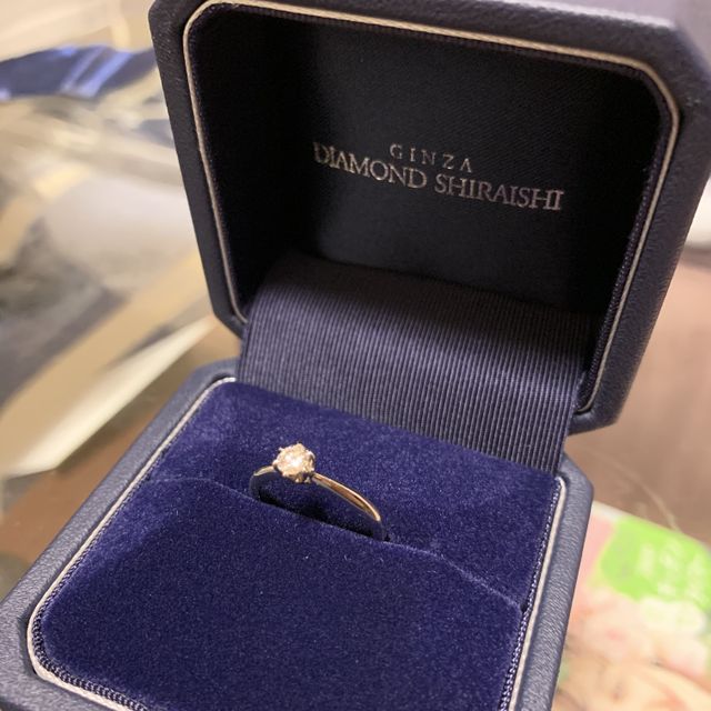 【銀座ダイヤモンドシライシの口コミ】 シンプルで細身の指輪を探していた。浮腫みやすいので目立たないものを探…