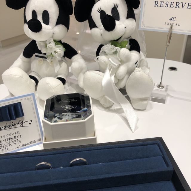 【4℃ BRIDAL(ヨンドシーブライダル)の口コミ】 結婚指輪は一生使うものなのでシンプルでダイヤが１つのものを探していま…