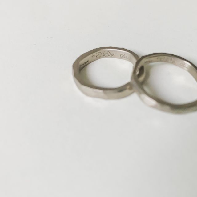 【uchimari(ウチマリ)の口コミ】 2人で作れるという思い出づくりができること、手書きの刻印ができることが…