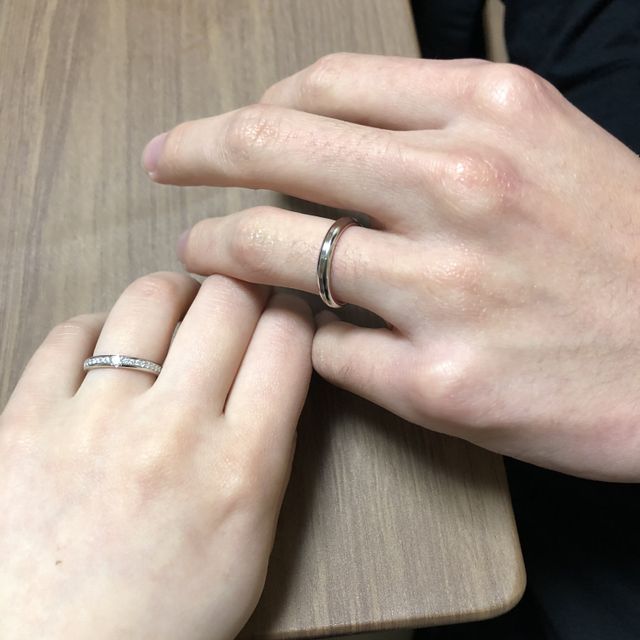 【ラザール ダイヤモンド(LAZARE DIAMOND)の口コミ】 シンプルな物よりダイヤモンドが入っててキラキラしてる結婚指輪を探して…