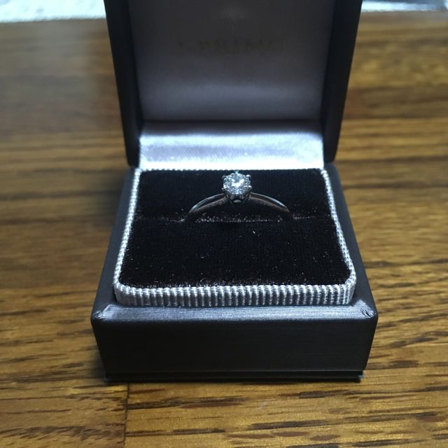 【アイプリモ(I-PRIMO)の口コミ】 シンプルなデザインが、プロポーズする相手のファッションとイメージに合…