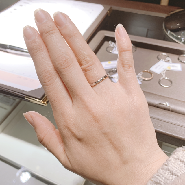 【アイプリモ(I-PRIMO)の口コミ】 結婚指輪はデザイン重視＆婚約指輪と合わせた際に綺麗に見える形のものを…