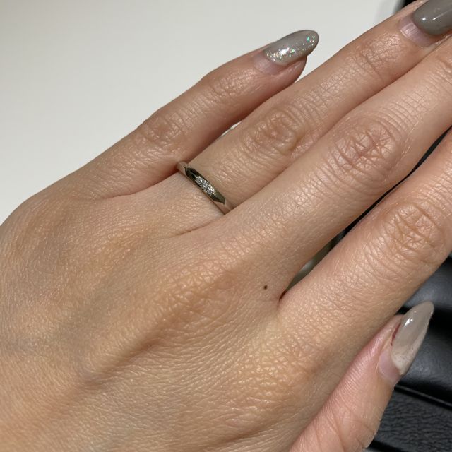 【ラザール ダイヤモンド(LAZARE DIAMOND)の口コミ】 エッジの効いたデザインで他にあまり無く、人とかぶりにくいと思ったとこ…