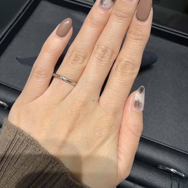 【エクセルコダイヤモンド(EXELCO DIAMOND)の口コミ】 存在感があり、太さもしっかりしているので、丈夫な指輪で安心できると思…