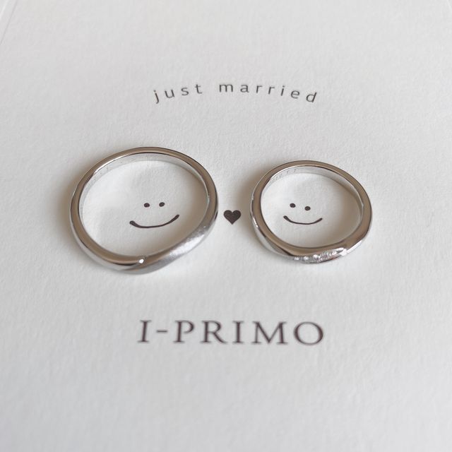 【アイプリモ(I-PRIMO)の口コミ】 結婚前から色々なブランドのものを見ていたけれど、この指輪をみてデザイ…