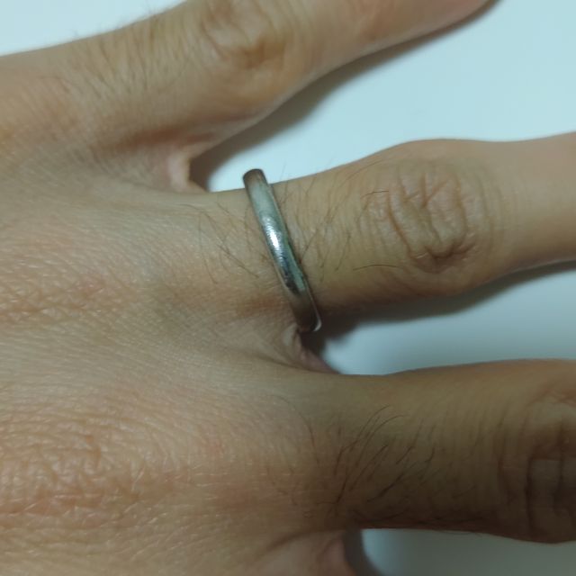 【アイプリモ(I-PRIMO)の口コミ】 デザインについては、石や線が全くないシンプルなものを選びました。指輪…