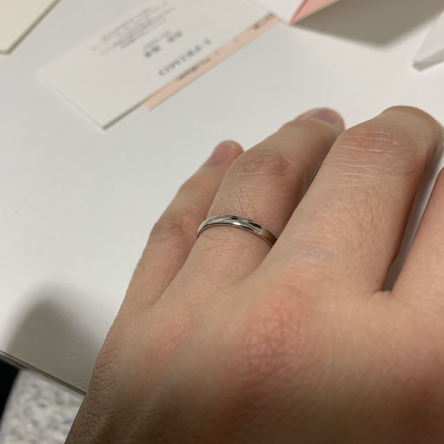 【アイプリモ(I-PRIMO)の口コミ】 シンプルなデザインでツヤツヤしていてピカピカしている。内側の刻印もシ…