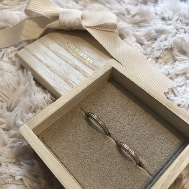 【YUKA HOJO(ユカホウジョウ)の口コミ】 インスタで見つけた時から気になっていました。
ミルグレインのデザインが…