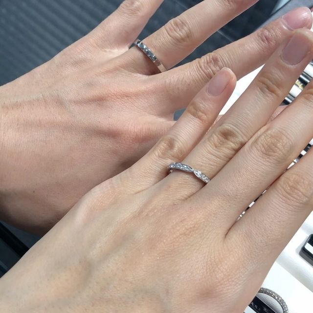 【ラザール ダイヤモンド(LAZARE DIAMOND)の口コミ】 ハーフエタニティリングのような華やかさのあるものを探していたので、と…