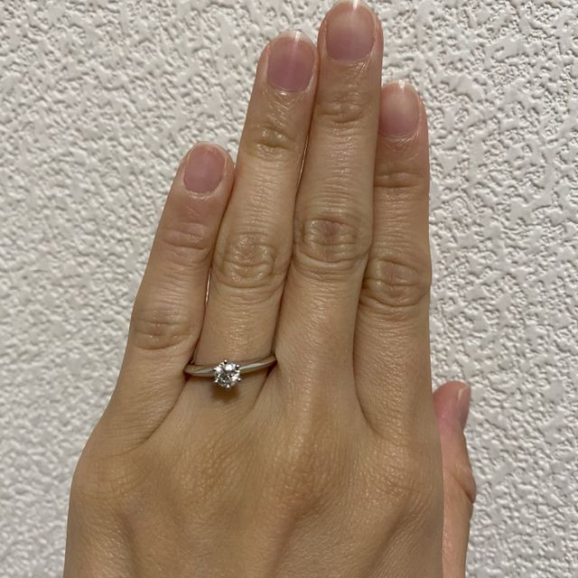 【ティファニー(Tiffany & Co.)の口コミ】 Tiffanyの何年も愛されているデザイン、
Tiffanyセッティングです。
王道…