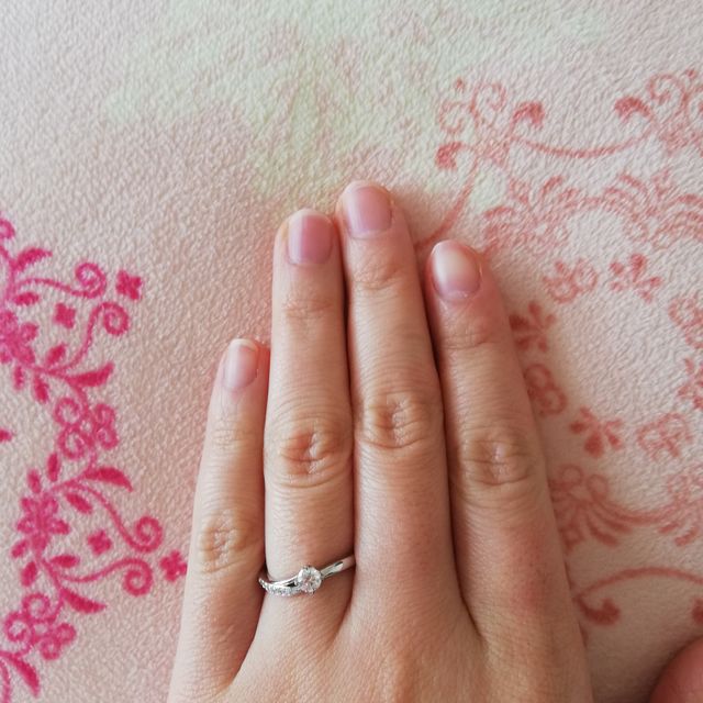 【アイプリモ(I-PRIMO)の口コミ】 指をきれいに見せてくれる、ウエーブラインで柔らかな感じが出るのでとて…