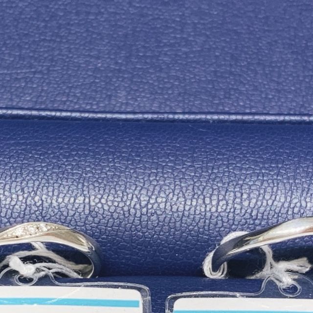 【銀座ダイヤモンドシライシの口コミ】 指輪のデザインについてはシンプルなものからとてもゴージャスで煌びやか…