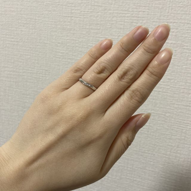 【銀座ダイヤモンドシライシの口コミ】 繊細で控えめなダイヤが可愛かった。派手すぎず、地味すぎずちょうど良い…