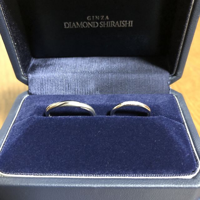 【銀座ダイヤモンドシライシの口コミ】 好みのデザインがあって、つけ心地もとてもよくすごく気に入りました。ペ…