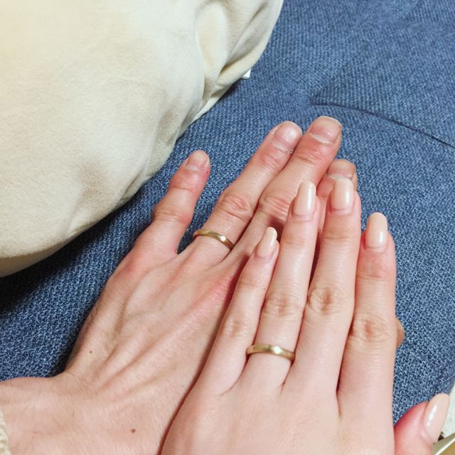 【俄(にわか)の口コミ】 【指輪のデザイン・素材について】
もともと、結婚指輪としてつけるなら、…