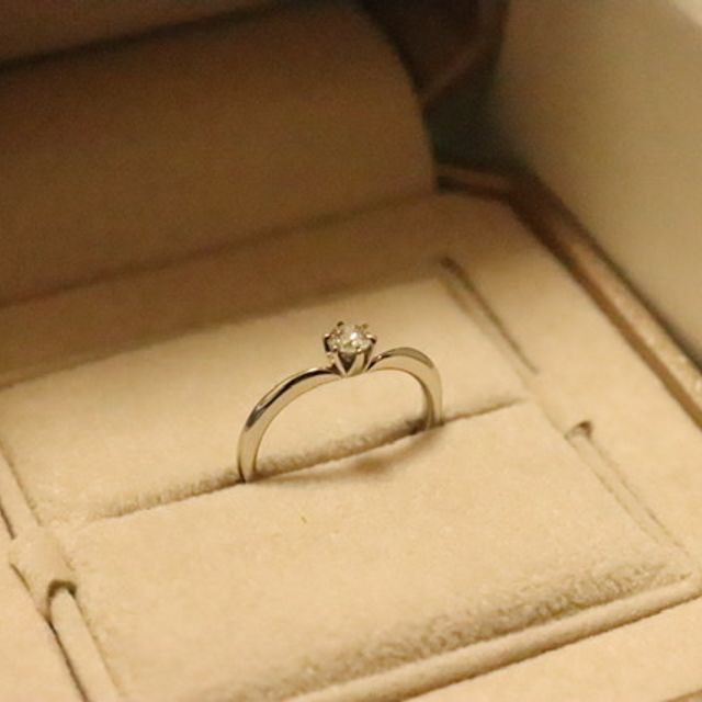 【TRECENTI(トレセンテ)の口コミ】 シンプルなデザインが良いと相談し、持ってきていただいた中の１つから決…