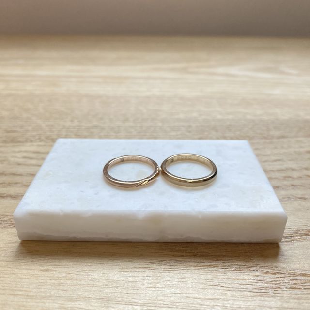 【CRAFY(クラフィ)の口コミ】 2人ともゴールド系の指輪が欲しいと思って探していました。既製品だとゴー…