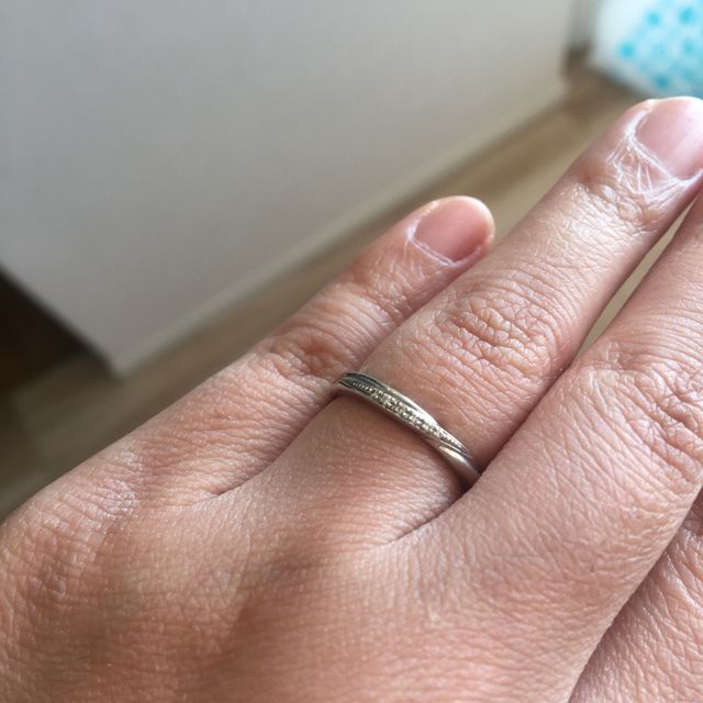 【銀座ダイヤモンドシライシの口コミ】 婚約指輪でダイヤモンドシライシ様のものを頂きました。
重ね付けをしたい…