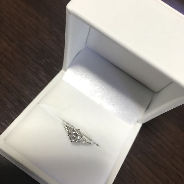 【宝寿堂(ほうじゅどう)の口コミ】 メレダイヤ付きで指が綺麗に見えるデザインを希望でしたが、お店に見に行…