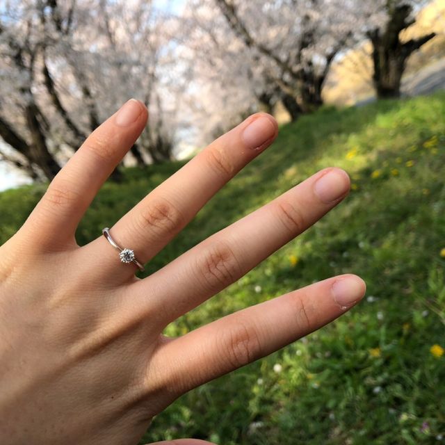 【アイプリモ(I-PRIMO)の口コミ】 ウェーブのラインがとてもかわいいです。指に沿う形なので、指が長く綺麗…