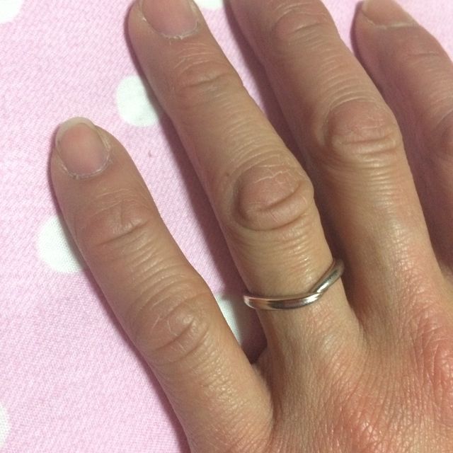 【ケイウノ ブライダル(K.UNO BRIDAL)の口コミ】 自分で形、入れる石を決める事が出来た。
今回、左斜めにピンクゴールドの…