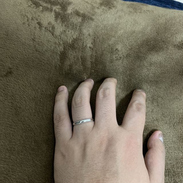 【銀座ダイヤモンドシライシの口コミ】 デザインが僕の好みに合っているものがちょうど有り、嫁の分も素敵なデザ…