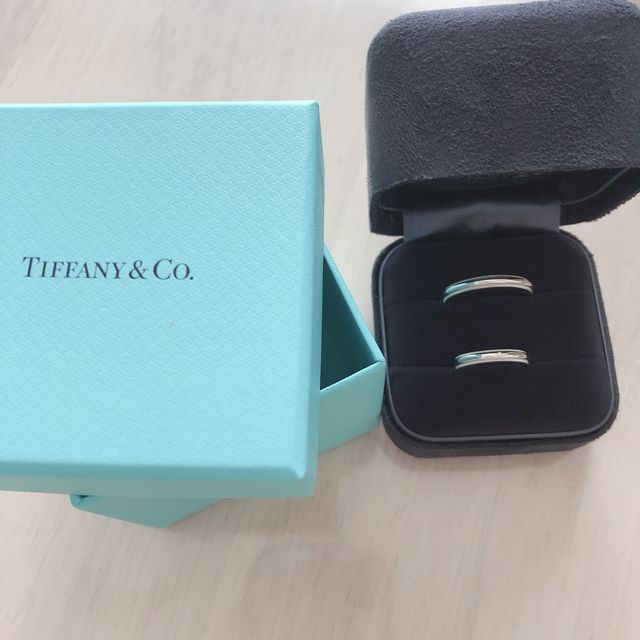 【ティファニー(Tiffany & Co.)の口コミ】 昔、雑誌で見てからティファニーの指輪が欲しかった。
結婚指輪は絶対にテ…