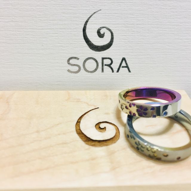 【SORA(ソラ)の口コミ】 SNSで拝見して以来、ずっと気になっていたSORAさんの結婚指輪でした。結婚…