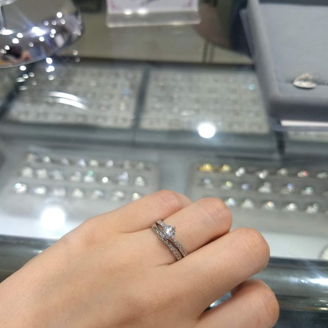 【宝寿堂(ほうじゅどう)の口コミ】 もともとブランドにこだわりがなく、購入するなら高品質なダイヤモンドが…