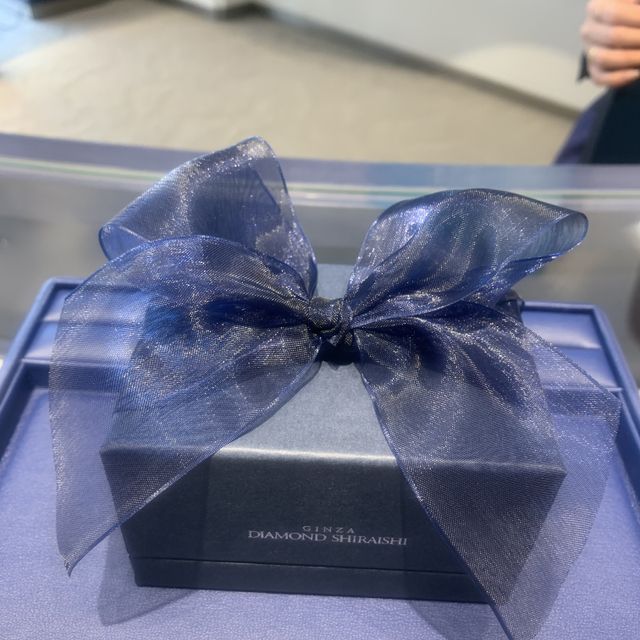 【銀座ダイヤモンドシライシの口コミ】 彼とシンプルなリングにしようと思いお店に伺わせていただきましたが、ダ…