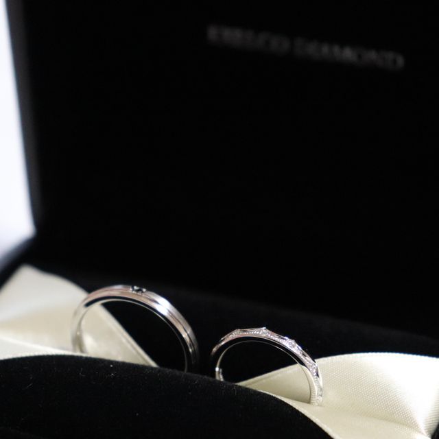 【エクセルコダイヤモンド(EXELCO DIAMOND)の口コミ】 他にあまりないデザインで、ダイヤモンドの輝きがとても素敵だったから
細…