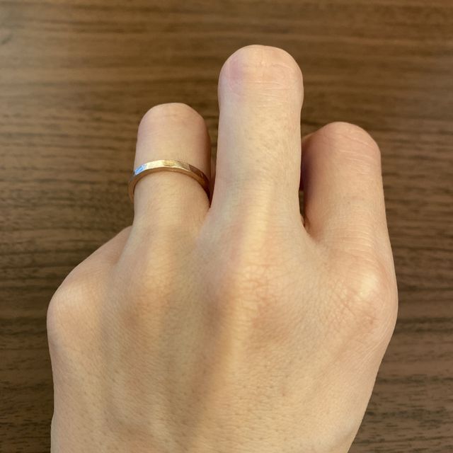 【鎌倉彫金工房の口コミ】 2人で指輪作りが出来る事が決め手でした。毎日着ける物だしデザインを選べ…