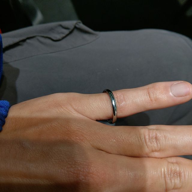 【アイプリモ(I-PRIMO)の口コミ】 どのリングも非常に素敵で魅力や存在感があり、悩んだのですが、指輪のデ…