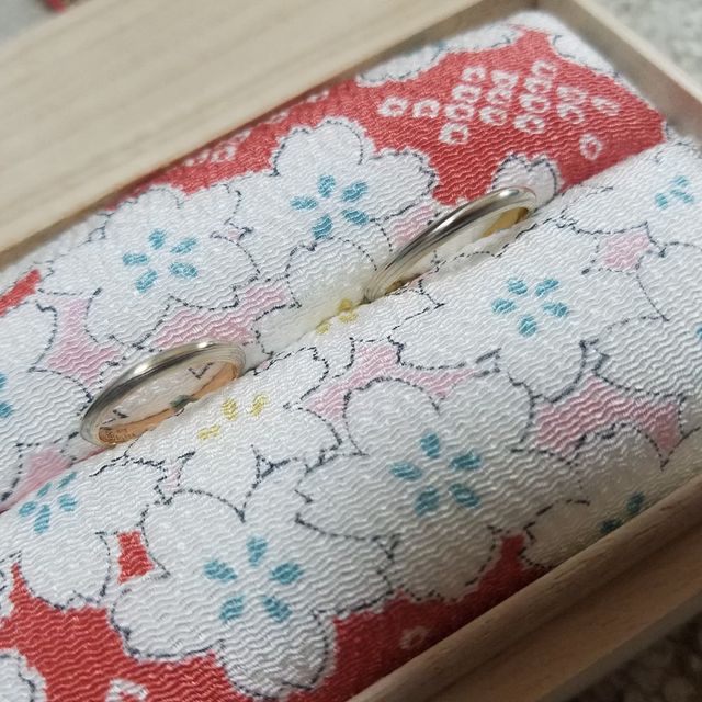 【杢目金屋(もくめがねや)の口コミ】 婚約指輪も実は杢目金屋さんで、主人からのサプライズで、一緒に考えて作…