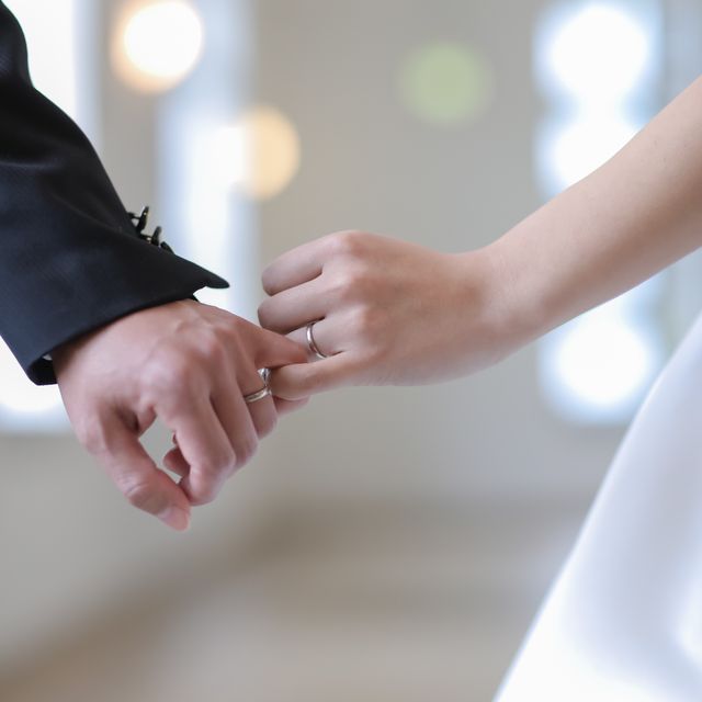 【ケイウノ ブライダル(K.UNO BRIDAL)の口コミ】 もともと、指輪はとにかくシンプルなものがいい！という2人の意見は一致し…
