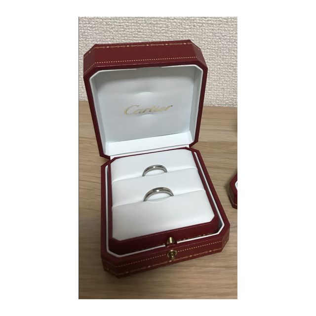 【カルティエ(Cartier)の口コミ】 ダイヤなど、装飾のついてないものを探していました。ただのリングだと物…