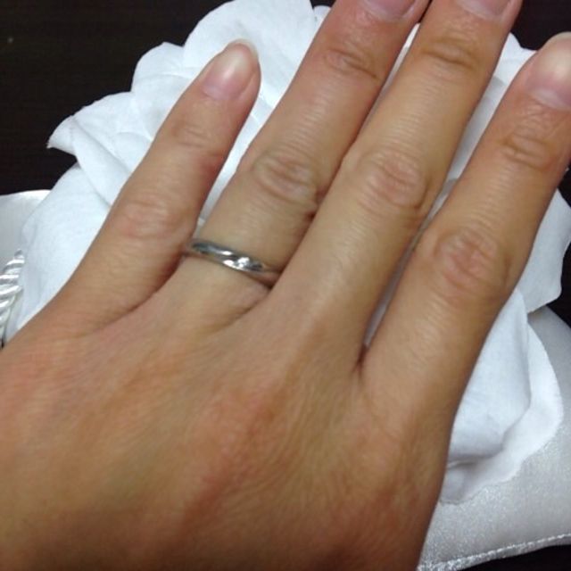 【アイプリモ(I-PRIMO)の口コミ】 キラッとしたお洒落なデザインが良かったのですが、あまり若々しくなく年…