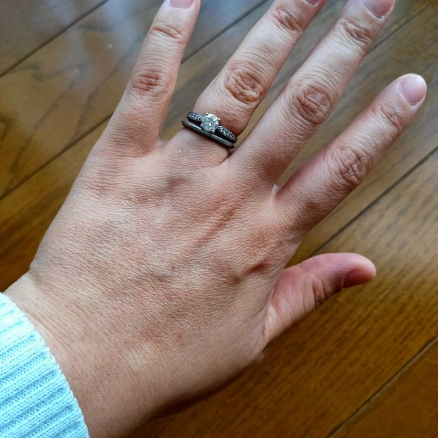 【ティファニー(Tiffany & Co.)の口コミ】 ティファニーというブランドが好きで憧れていたので、指輪は絶対ティファ…