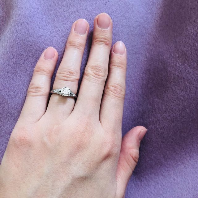 【ブルガリ(BVLGARI)の口コミ】 ネットでみていると分からなかったのですが、着用すると、似合う指輪、似…