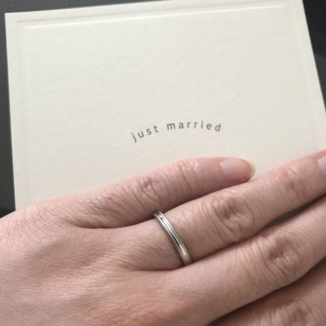 【アイプリモ(I-PRIMO)の口コミ】 まずシンプルなデザインが目に止まりました。キラキラと主張しすぎず、慎…