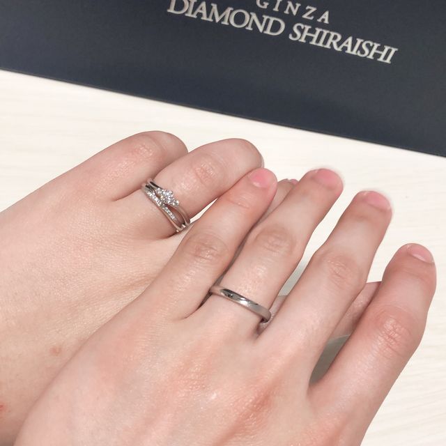 【銀座ダイヤモンドシライシの口コミ】 婚約指輪と結婚指輪を重ねて着けれるものを探していました。銀座ダイヤモ…