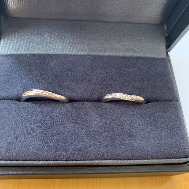 【ラザール ダイヤモンド(LAZARE DIAMOND)の口コミ】 指が太くムチムチとしてるのであまり細い物より多少のボリュームがあるの…