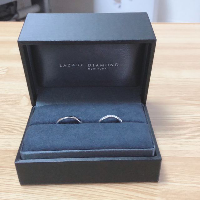 【ラザール ダイヤモンド(LAZARE DIAMOND)の口コミ】 毎日つけるものなのでつけ心地とデザインはとてもこだわって選びました。…