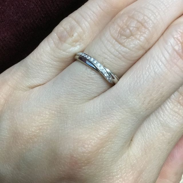 【エクセルコダイヤモンド(EXELCO DIAMOND)の口コミ】 婚約指輪をエクセルコで購入したため、迷わず、相談。他にもいくつかのお…