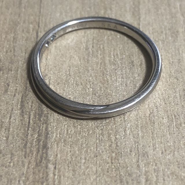 【銀座ダイヤモンドシライシの口コミ】 他には無いデザインで何よりも指輪の名前が良かった。
ever after
指輪の…