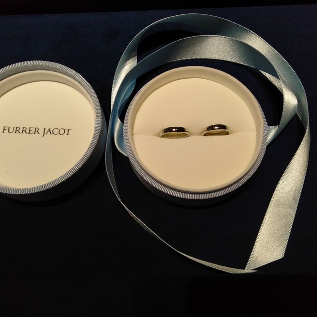 【【閉業】フラー・ジャコー(FURRER-JACOT)の口コミ】 私の決め手は、リング幅とつけ心地が良かったことです。
夫はつけ心地の良…