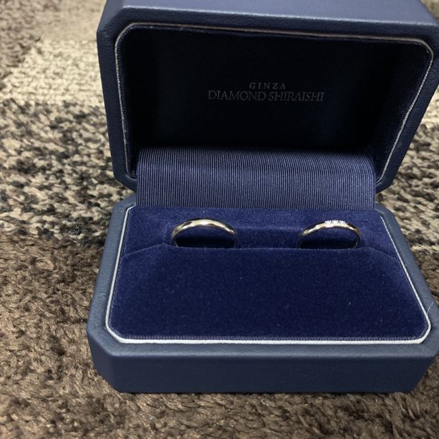【銀座ダイヤモンドシライシの口コミ】 指輪の決め手はつけ心地です。
デザインや価格なども、もちろんですが
ず…