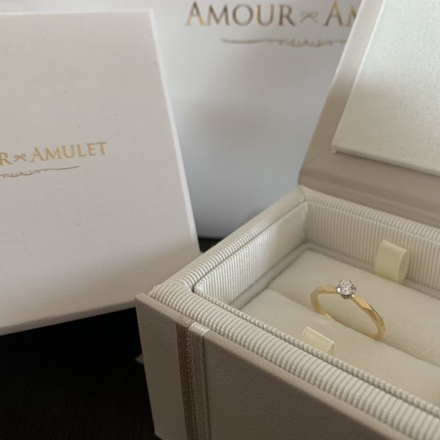 【AMOUR AMULET(アムール・アミュレット)の口コミ】 わたしは元々、あまり派手なものやダイヤが目立つようなものが好みではあ…