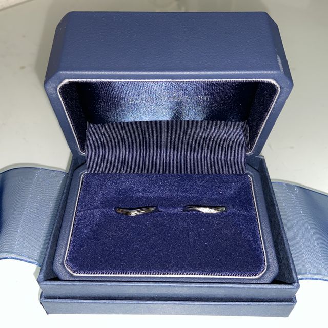 【銀座ダイヤモンドシライシの口コミ】 初めはどんな形の指輪が似合うかわからなかったのですが、いろんな形の指…