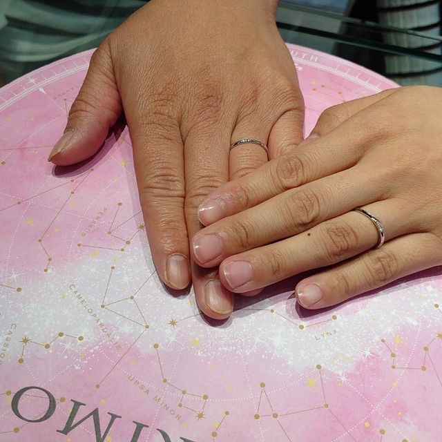 【アイプリモ(I-PRIMO)の口コミ】 指の関節が骨ばっているため、指がきれいに見えるデザインを探していまし…